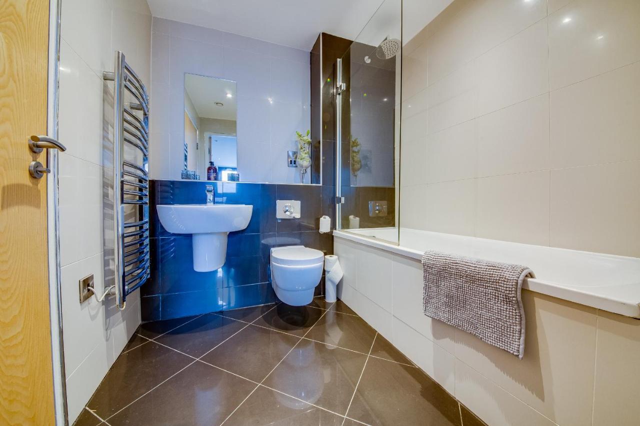 Spacious 3-Bed Penthouse With City Sky Line Views Sheffield Exteriör bild