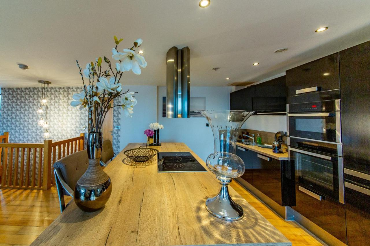 Spacious 3-Bed Penthouse With City Sky Line Views Sheffield Exteriör bild