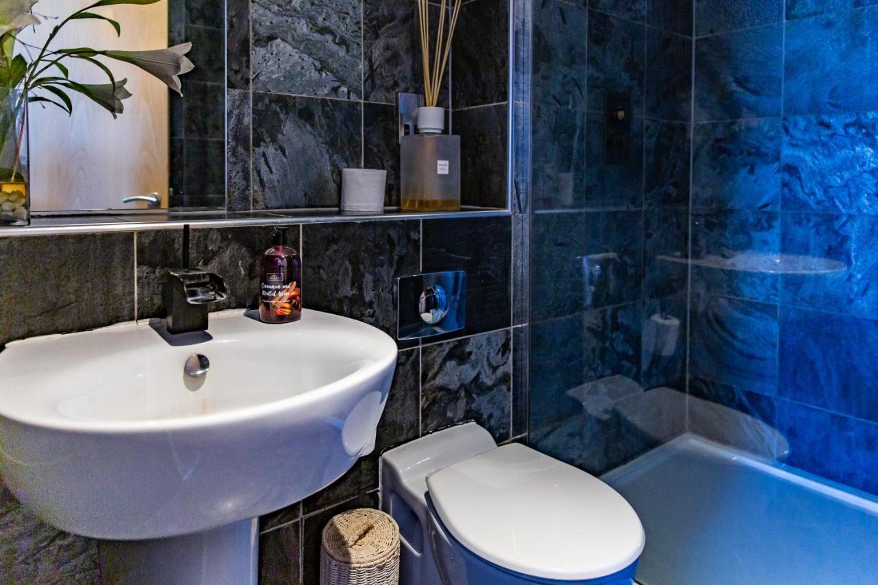 Spacious 3-Bed Penthouse With City Sky Line Views Sheffield Exteriör bild